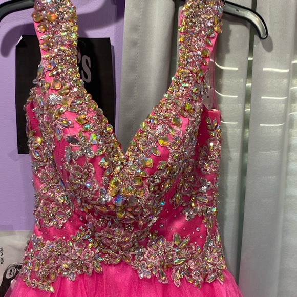 Tony Bowls Dress 2 - Picture 2 of 5